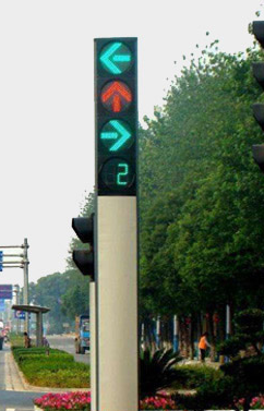 交通一体化信号灯杆